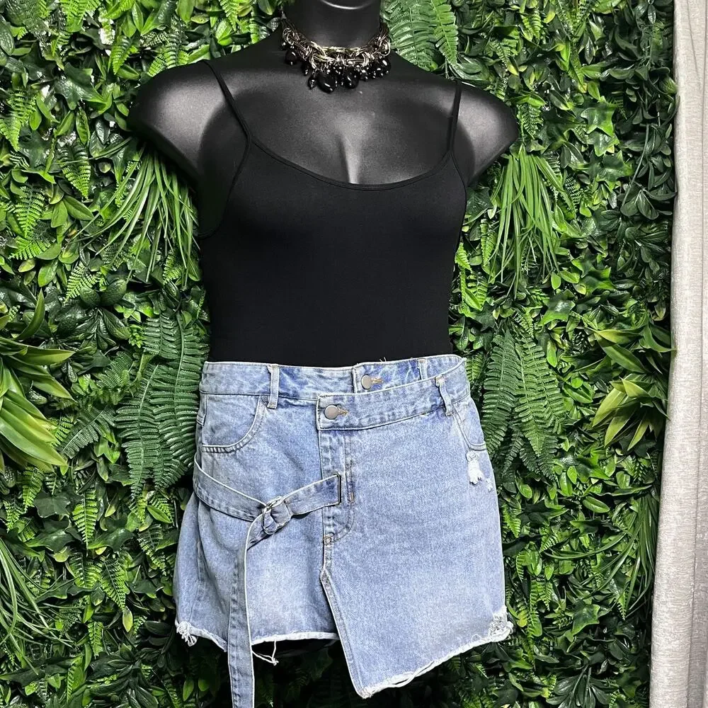 PINK NOVEMBER Skirt Women Large Blue Jeans Shorts Skort‎ Distressed Denim 2749